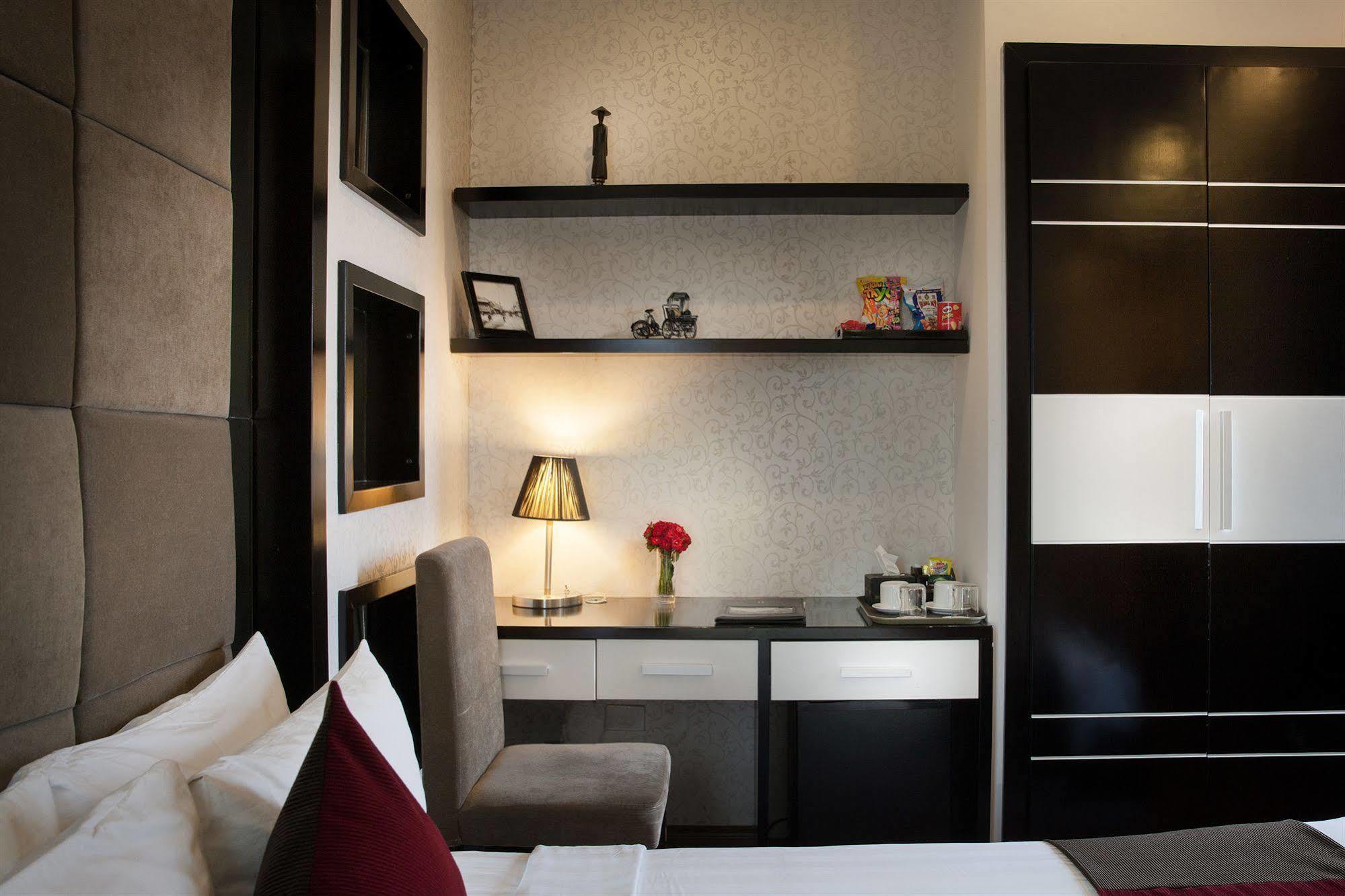 Silk Central Hotel & Spa Hanoi Exterior photo